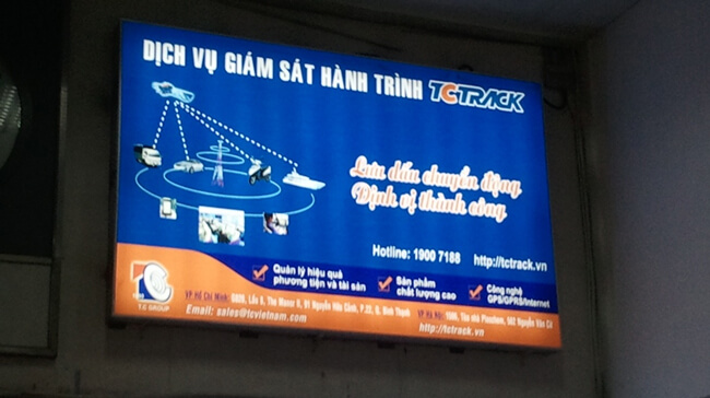 Bảng quảng cáo TCtrack tại sân bay Tân Sơn Nhất